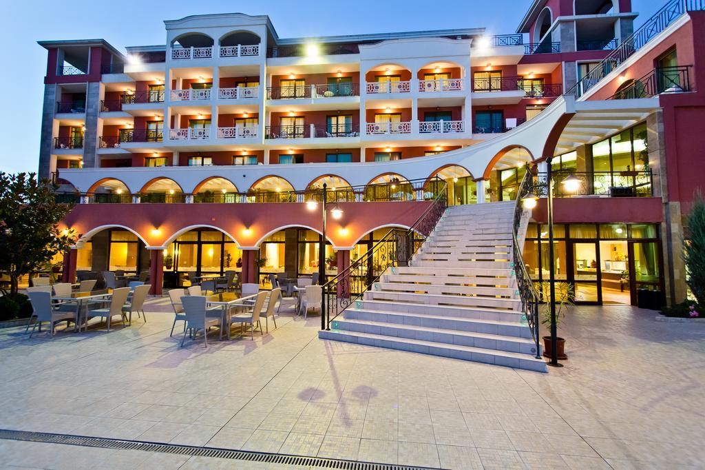 Saint George Palace Hotel Sveti Vlas Bagian luar foto