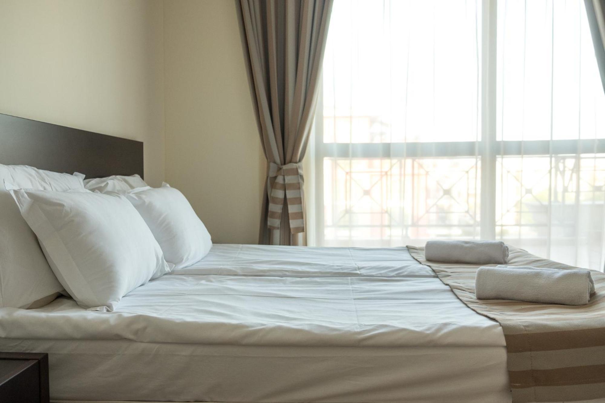 Saint George Palace Hotel Sveti Vlas Bagian luar foto